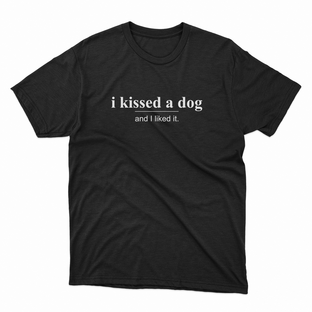 Unisex Οργανικό Μαύρο T-shirt I Kissed a Dog